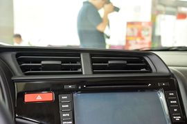 2014款本田飞度1.5L