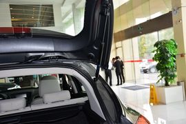 2015款奔腾X80