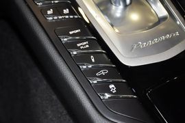 2014款保时捷Panamera