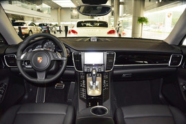 2014款保时捷Panamera