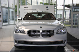 2010款宝马760Li外观