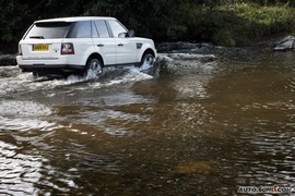 2010路虎揽胜运动版海外试驾