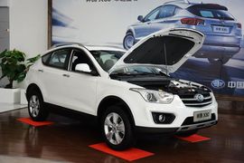 2015款奔腾X80
