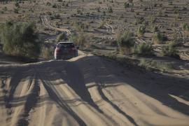 2014款奇骏沙漠无人区试驾