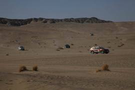 2014款奇骏沙漠无人区试驾