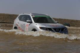 2014款奇骏沙漠无人区试驾