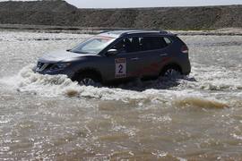 2014款奇骏沙漠无人区试驾