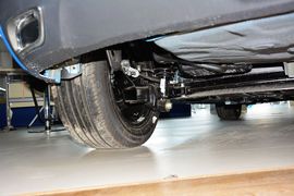 2014款吉利新帝豪两厢1.5L手动精英型