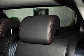 2014款吉利新帝豪两厢1.5L手动精英型