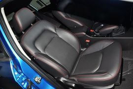 2014款吉利新帝豪两厢1.5L手动精英型