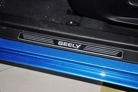 2014款吉利新帝豪两厢1.5L手动精英型