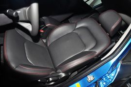 2014款吉利新帝豪两厢1.5L手动精英型