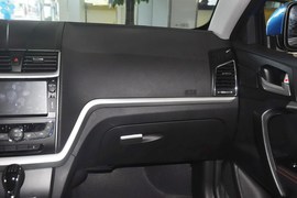 2014款吉利新帝豪两厢1.5L手动精英型