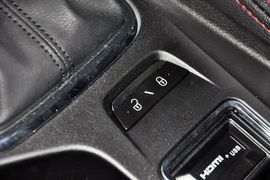 2014款吉利新帝豪两厢1.5L手动精英型