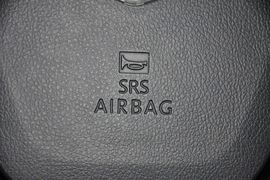 2014款吉利新帝豪两厢1.5L手动精英型