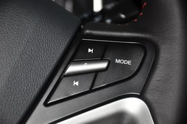 2014款吉利新帝豪两厢1.5L手动精英型