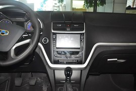 2014款吉利新帝豪两厢1.5L手动精英型