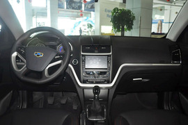 2014款吉利新帝豪两厢1.5L手动精英型