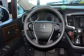 2015款本田奥德赛2.4L智享版