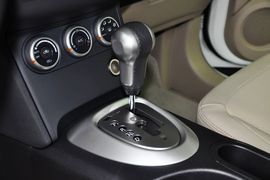 2015款日产逍客2.0XV