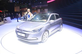 现代i20巴黎车展实拍