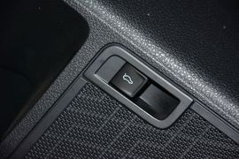 2013款大众朗逸1.6L手动舒适版