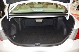 2013款丰田凯美瑞200G经典豪华版