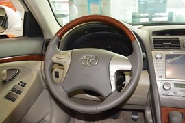 2013款丰田凯美瑞200G经典豪华版