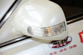 2013款丰田凯美瑞200G经典豪华版