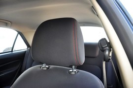 2014款吉利新金刚1.5L手动精英型