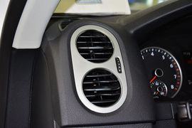 2015款大众途观2.0TSI手自一体四驱旗舰版