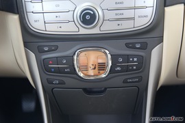 2009款中华骏捷FSV试驾实拍