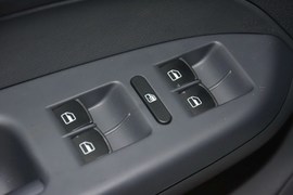 2015款大众途安1.4T自动舒适版5座