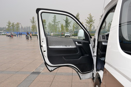 2014款福田风景G7商通版高顶486EQV4