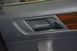 2015款大众新桑塔纳1.6L手动豪华版