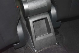 2015款大众新桑塔纳1.6L手动豪华版
