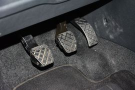 2015款大众新桑塔纳1.6L手动豪华版