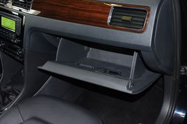 2015款大众新桑塔纳1.6L手动豪华版