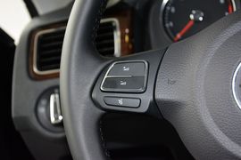 2015款大众新桑塔纳1.6L手动豪华版