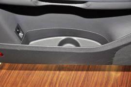 2015款大众途安1.4T自动舒适版5座