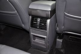 2015款大众途安1.4T自动舒适版5座