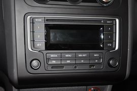 2015款大众途安1.4T自动舒适版5座