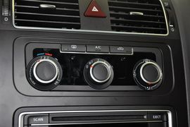 2015款大众途安1.4T自动舒适版5座