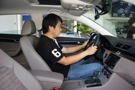 2015款大众迈腾2.0TSI尊贵型