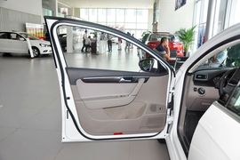 2015款大众迈腾2.0TSI尊贵型