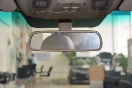 2014款比亚迪速锐1.5TID自动豪华型