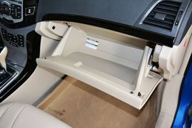 2014款比亚迪速锐1.5TID自动豪华型