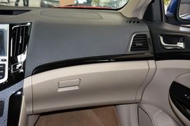 2014款比亚迪速锐1.5TID自动豪华型