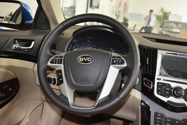 2014款比亚迪速锐1.5TID自动豪华型