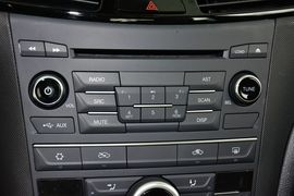 2014款奔腾B70